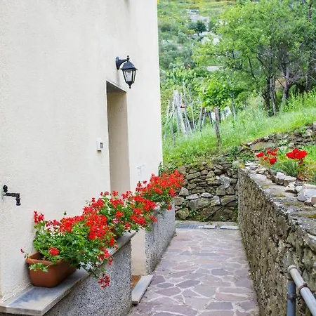 Casa Vacanze Tra Le Mura Levanto Exterior photo