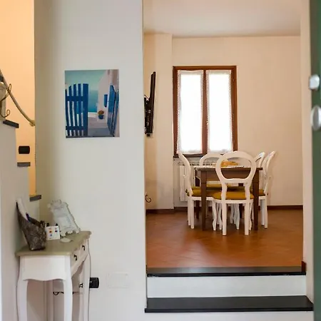Casa Vacanze Tra Le Mura Levanto Exterior photo